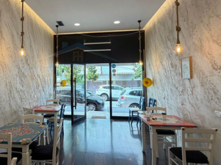 Affitto, Bar-Ristorante, in Piazza Willson. Orange70236