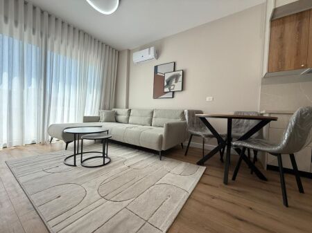 Jepet me qira apartament modern 1+1 në zonën e Liqenit të Thatë