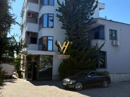 HOTEL 4 PIANI IN AFFITTO A SAUK 10.000 EURO