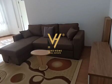 JEPET APARTAMENT 1+1 ME QERA TE FERIT XHAJKO 700 EURO