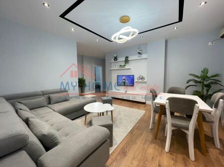 Appartamenti  Appartamento moderno 2+1 in affitto nella zona di 21 Dhjetori