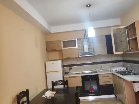 Fresk Apartament 1+1 me qira Prane Pasticeri Melisa