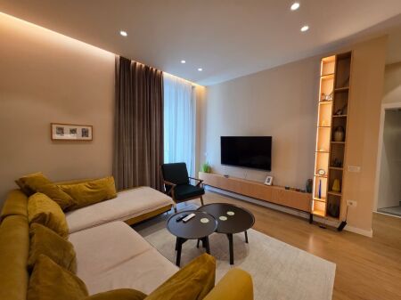 Apartament 1+1 me qira tek Radissoni