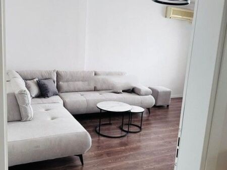 Apartament 1+1 Me Qira te Rruga Durresit