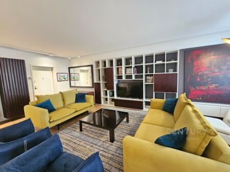 Japim me Qira Apartament 2+1 + Post Parkimi pranë Rrugës së Kosovarëve!