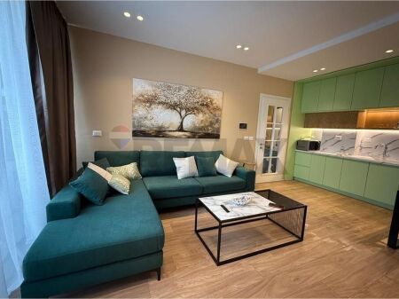 Apartament 1+1 per qira, Rruga e Kosovareve