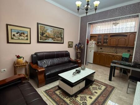 Apartament per qera 2+1 te Stadiumi Dinamo