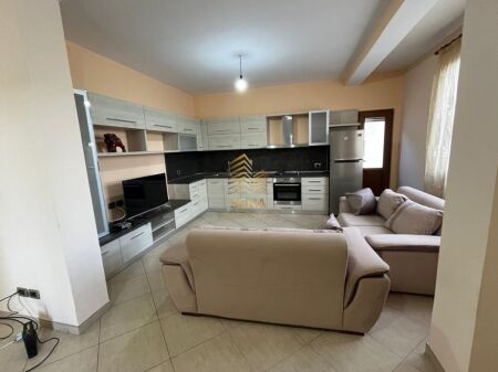 Affitto, Ingresso Privato, 2+1+balcone, Kodra e Priftit, 50.000 Leke/Mese