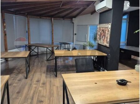 UFFICIO SERVIZI 153M2 PRESSO RRG KAVAJES