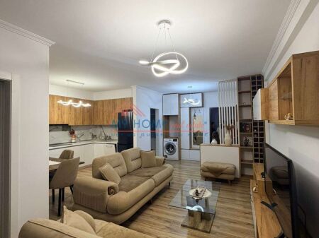 Apartament 1+1 me Qira Yzberisht ne Tirane