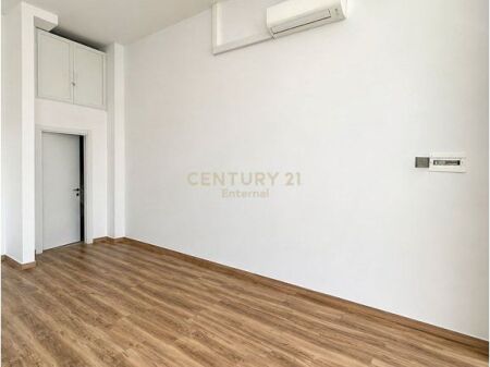Pazari I RI - Locale Commerciale in Affitto 57m2 Piano 0 Costruzione del 2025 Vicino alla Scuola Rossa ENT142765