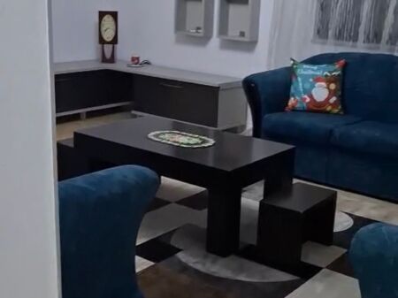 2+1,kat 4 pa ashensore,shkolle e baletit,190.000 euro