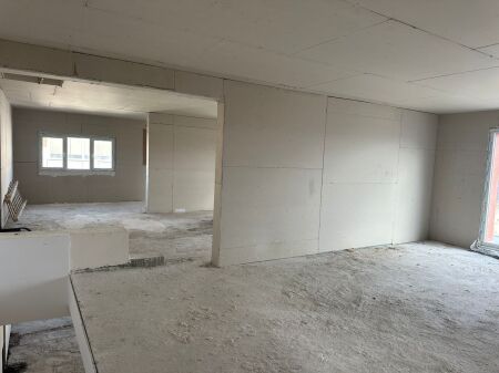 Si affitta edificio di 5 piani vicino a Kodra e Diellit