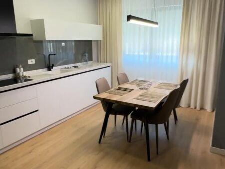 Qera | Apartament 2 + 1+2 | Rruga e Durrësit | 1500 €/muaj