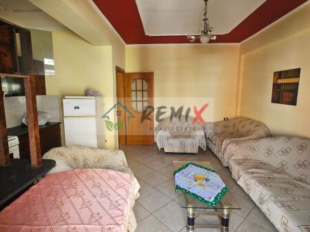 JEPET ME QERA APARTAMENT 1+1 NË QENDËR TË DURRËSIT – PRANË GJYKATËS