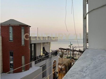 Appartamento 1+1 In Affitto, Prima Linea Mare sulla Spiaggia, Durrës