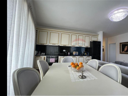 Apartament per qera 2+1+2 tek Rruga e Elbasanit