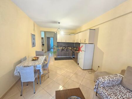  SHITET APARTAMENT 1+1 – PLAZH, PRANË HOTEL PALACE, DURRËS