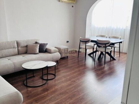 Apartament 1+1 Me Qira te Rruga Durresit