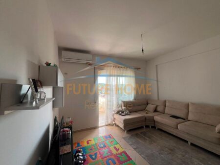 SHITET APARTAMENT 2+1 , TEK GOLDEN PARK PRANE SPITALIT AMERIKAN 3  