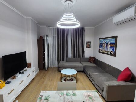 Shitet Apartament Grand Galery 135.000€