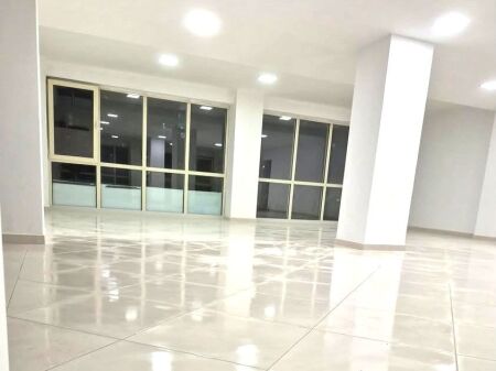 AMBIENTE COMMERCIALE DUPLEX IN AFFITTO VICINO AL NUOVO BOULEVARD