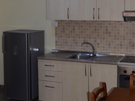 Modest villa for rent at the new market!