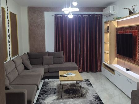 2+1 APARTMENT FOR RENT AT TOM DOSHI COMPLEX (SHKOZË)