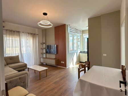 APARTAMENT 2+1 ME QIRA 90.000 LEKE
