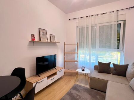 Me Qera: 1+1Ali Dem (Rezidenca Kadiu) - Ndertim i Ri - 40,000 Leke/Muaj - S.60m² - Kt.3 || I Pabanuar me Pare