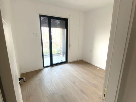 JEPET ME QERA APARTAMENT I RI 1+1 NE 5 MAJI