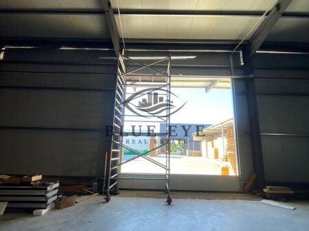 Magazzino in affitto vicino alla rotatoria del Royal, Kenetë