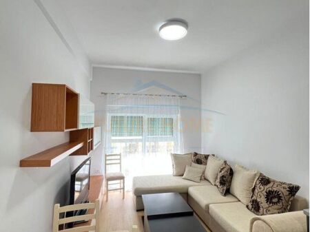 Affitto, Appartamento 2+1, Complesso Kadiu, Tirana
