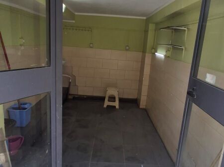 Locale Commerciale in Vendita – Vicino all'Acquedotto