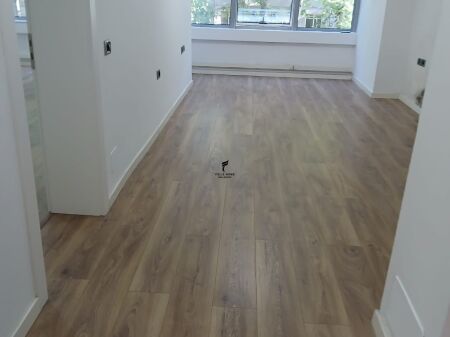 UFFICIO IN AFFITTO 73 M2 VIA KAVAJES 800 EURO FH-79035