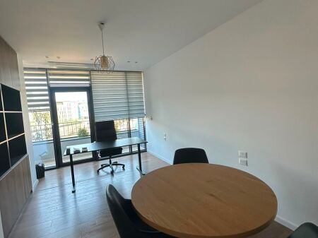  Locale Ufficio in Affitto – Lake View Residence