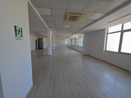 UFFICIO IN AFFITTO 300 m² A BLLOK – 3° PIANO | OPEN SPACE | PREZZO 4.500 €