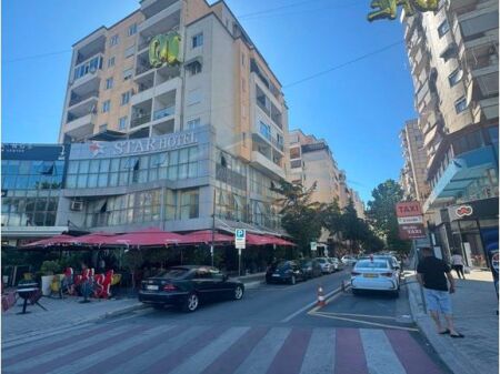 SHITET 1+1 BAR ARTISTI , ASTIR /120.000 EURO