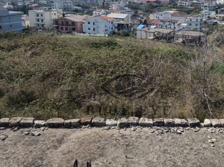 Terreno in vendita con vista mare