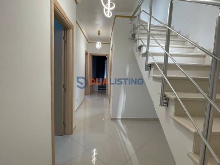  Duplex di lusso 3+1+3 in affitto nella Residenza Kodra e Diellit 1 (Estensione)