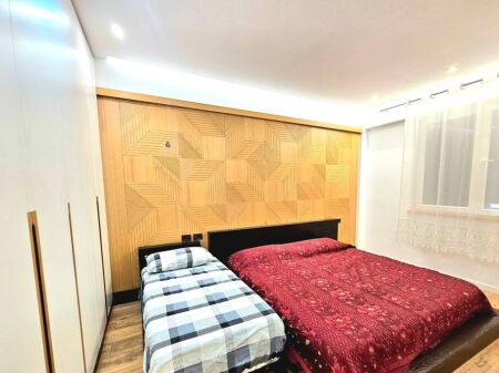 APARTAMENT 1+1 PER QIRA PRANE 21 DHJETORIT.