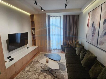 Qira, Apartament 1+1, Golden Tower, Rruga Mine Peza.