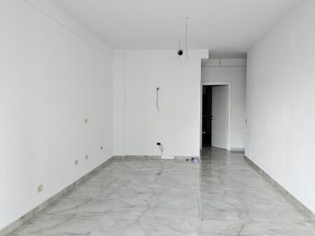  Ufficio in Affitto – Via Mine Peza