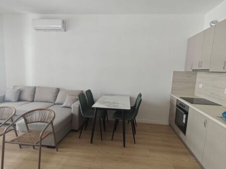 Jepet me qira apartament 1+1