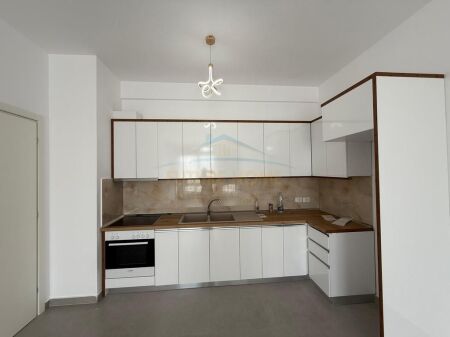 Qera, Apartament 1+1, Ish-Dogana, Tiranë.