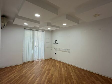 UFFICIO IN AFFITTO 70M2 VIA KAVAJES 80.000 LEKE FH-79364
