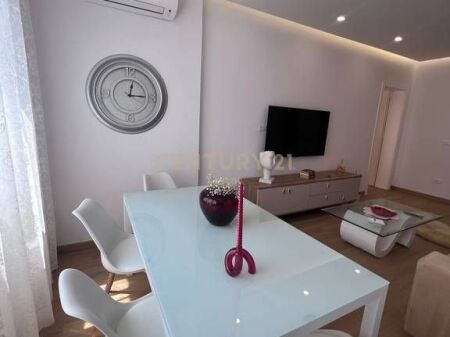 APARTMENT 2+1 FOR RENT NEAR THE LAW UNIVERSITY, IN THE AREA OF THE FORMER BLOCK