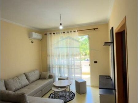 Qera, Apartament 1+1, Rruga e Thesarit , Fresk .