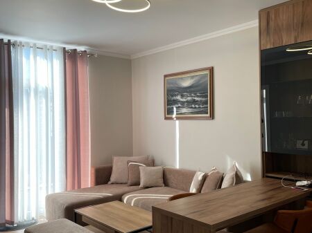 SHITET: 2+1 Me Verande 16m²Yzberisht (Perballe Grand Gallery) - 169,000€ - Sp.78m² - Pallat i Ri V.2025 me Hipotek - Orientim Jug - Plot Diell