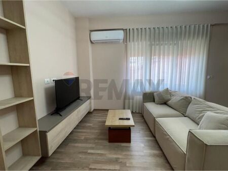 Jepet me Qira 1+1 Modern te Fresku